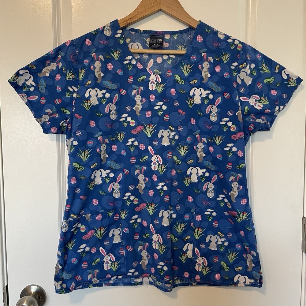 Zoe and Chloe Women's Uniform Scrub Top Size M Easter Bunny Eggs Flowers Spring